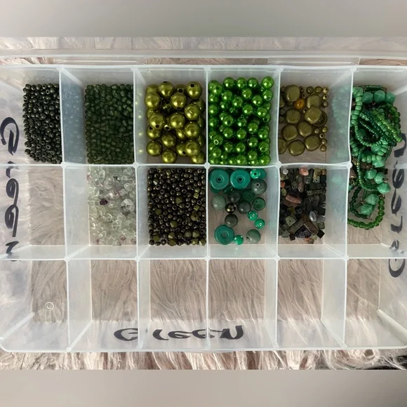 3 Containers Jewelry Making Green Beads Craft Repurpose - Picture 2 of 7